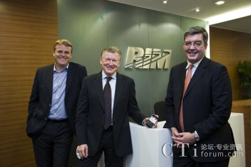 RIM��˾��̫�^(q��)�߼�������Urpo Karjalainen���� (�D��) �� RIM�Ї��^(q��)�����x������� (�D��) �� ��RIM�Ї��^(q��)�N�۸����ü恆̫�^(q��)���ϠI�N������Alex Lambeek���� (�D��)